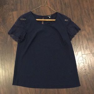 4Hawthorn navy too, size S
